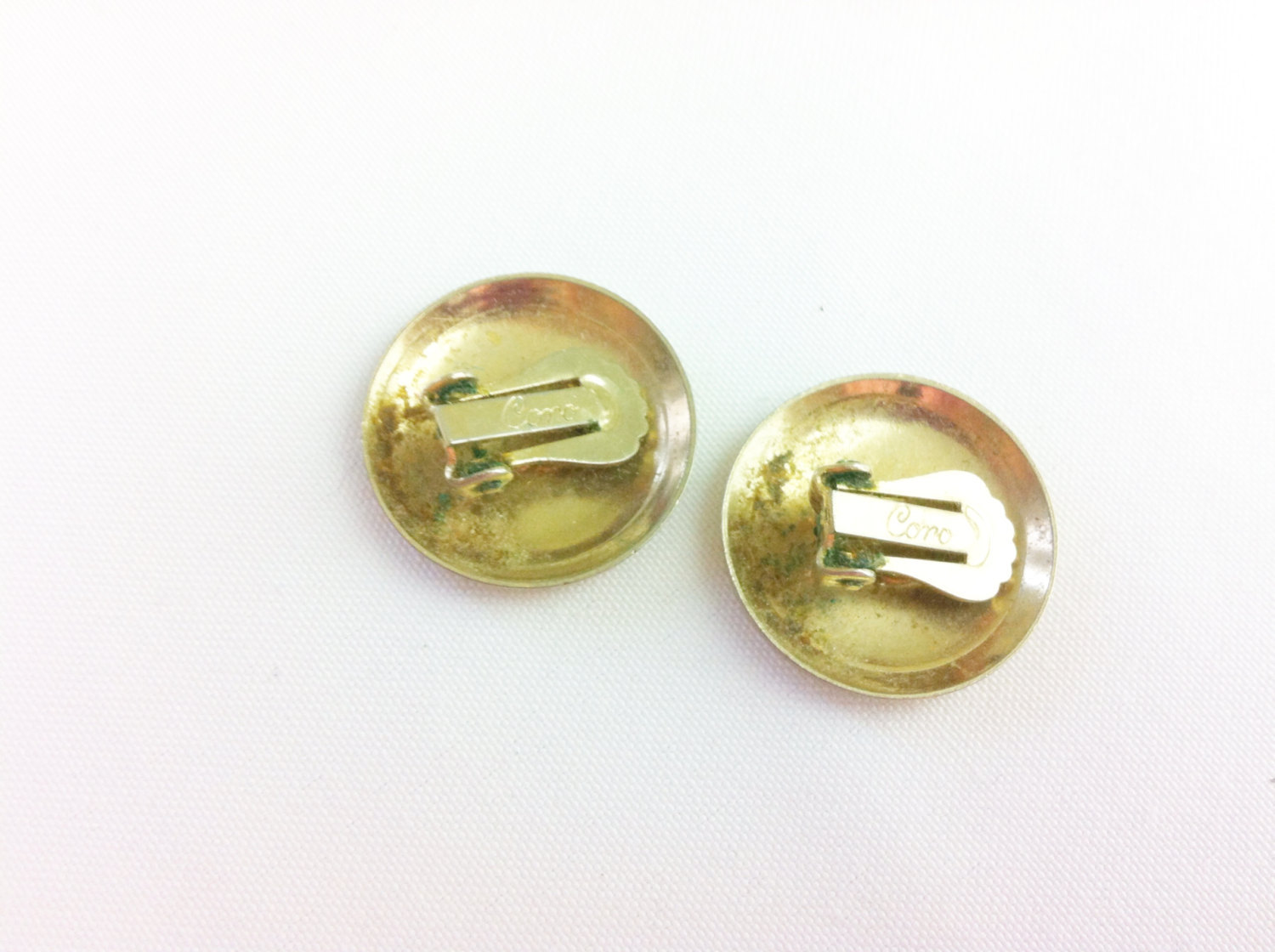 Vintage Coro Earrings - Gold tone Textured Clip On Style - Round Button ...